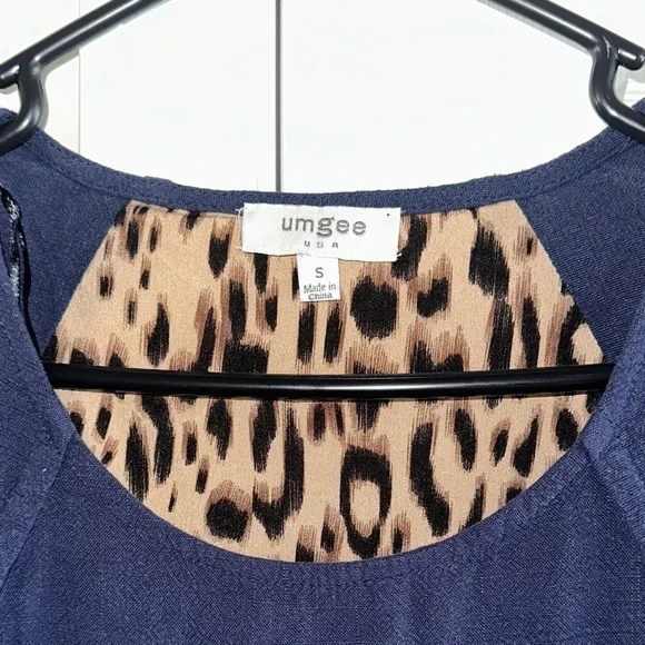 Umgee Navy Top with Leopard Print Detail - Picture 2 of 6